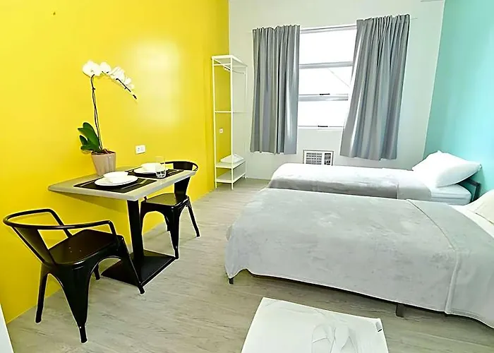 The Cityflats Sacred Heart 2* Манила